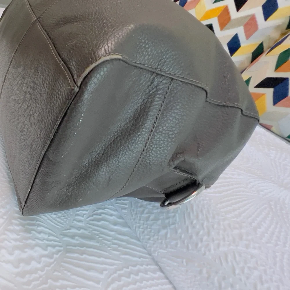 COLE HAAN: Brown Weekend Bag